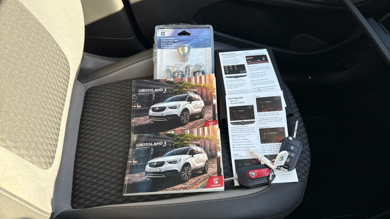 Vauxhall Crossland X 1.2T [130] Tech Line Nav 5dr [Start Stop] Petrol Hatchback